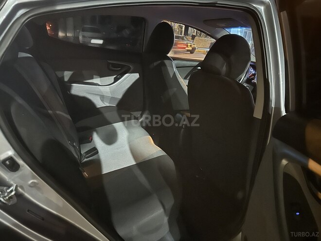 Hyundai Elantra 2015, 205,000 km - 1.8 л - Bakı