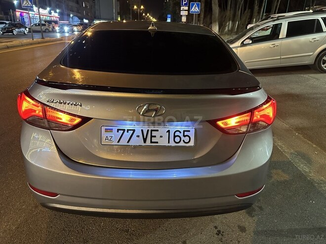 Hyundai Elantra 2015, 205,000 km - 1.8 л - Bakı