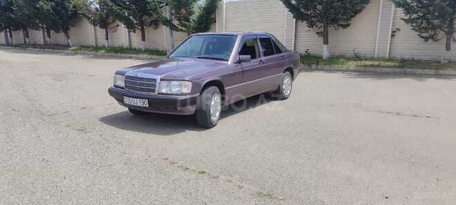 Mercedes 190 1991, 233,365 km - 2.0 l - Quba