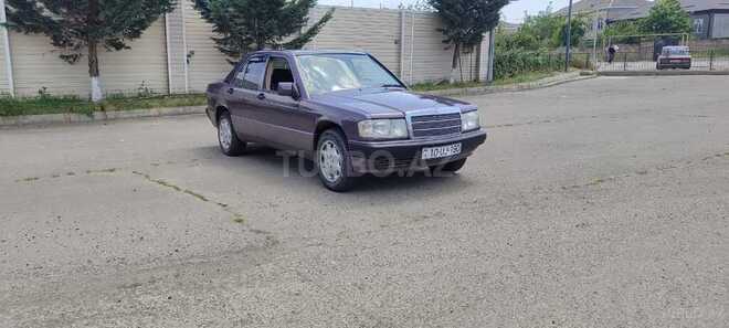 Mercedes 190 1991, 233,365 km - 2.0 l - Quba