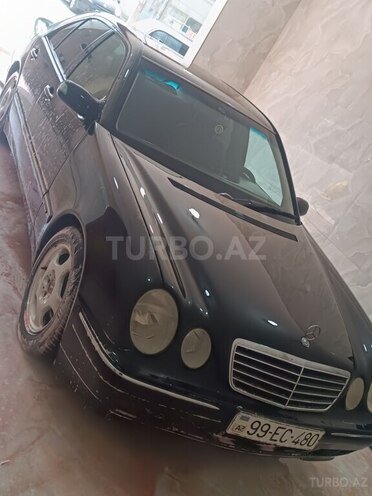 Mercedes E 270 2000, 241,000 km - 2.7 l - Bakı
