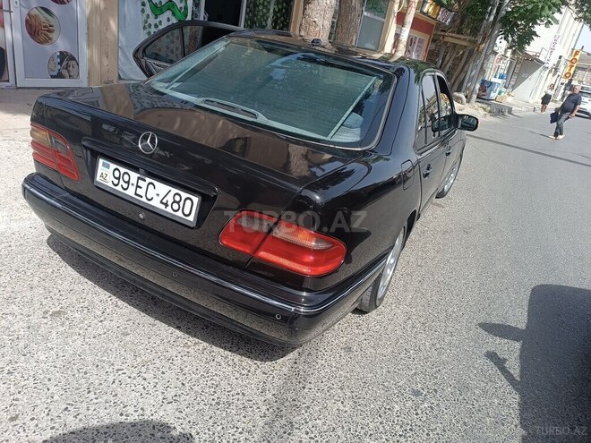 Mercedes E 270 2000, 241,000 km - 2.7 l - Bakı