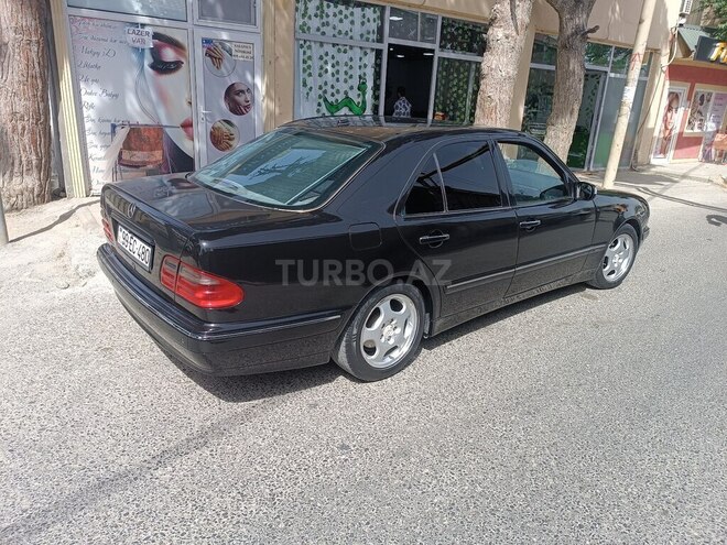 Mercedes E 270 2000, 241,000 km - 2.7 l - Bakı