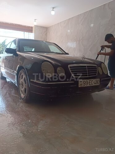 Mercedes E 270 2000, 241,000 km - 2.7 l - Bakı