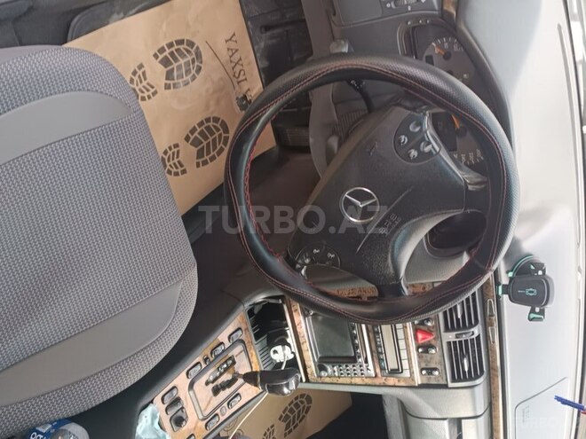Mercedes E 270 2000, 241,000 km - 2.7 l - Bakı