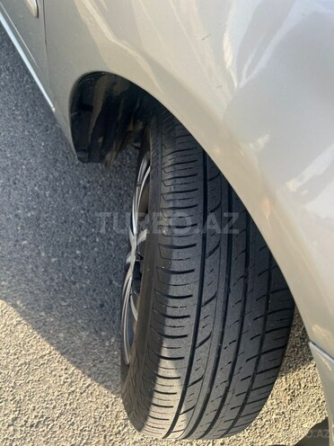 Toyota Corolla 2006, 345,000 km - 1.4 l - Bakı