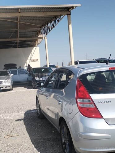 Hyundai i30 2011, 228,612 km - 1.6 л - Gəncə