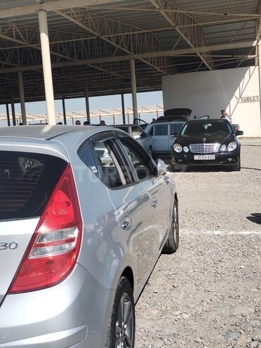 Hyundai i30 2011, 228,612 km - 1.6 л - Gəncə