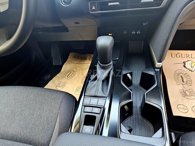 Toyota Camry 2025, 10,540 km - 2.5 l - Bakı