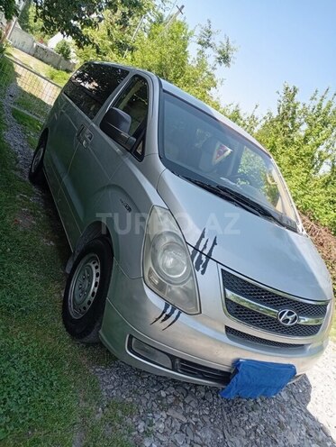 Hyundai H-1 2009, 556,100 km - 2.5 l - Şəki