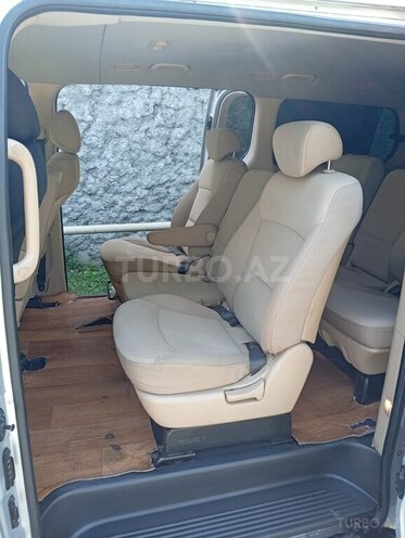 Hyundai H-1 2009, 556,100 km - 2.5 l - Şəki