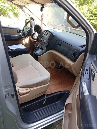Hyundai H-1 2009, 556,100 km - 2.5 l - Şəki