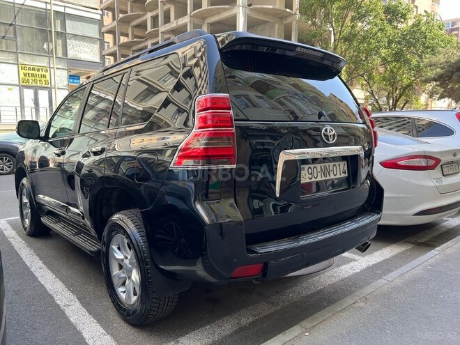 Toyota Land Cruiser Prado-7