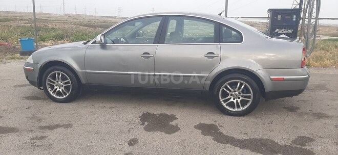 Volkswagen Passat 2004, 390,000 km - 1.8 l - Bakı
