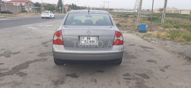 Volkswagen Passat 2004, 390,000 km - 1.8 l - Bakı