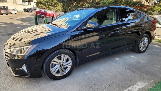 Hyundai Elantra 2019, 60,000 km - 2.0 l - Bakı