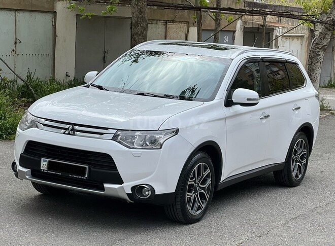 Mitsubishi Outlander 2014, 300,000 km - 2.4 l - Bakı
