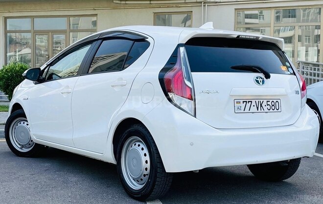 Toyota Aqua 2017, 55,000 km - 1.5 l - Bakı