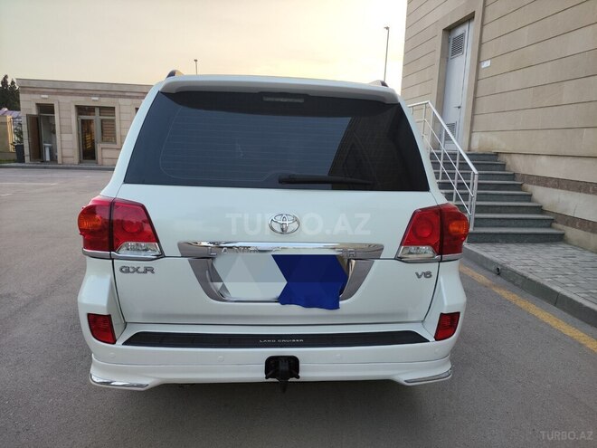Toyota Land Cruiser-4