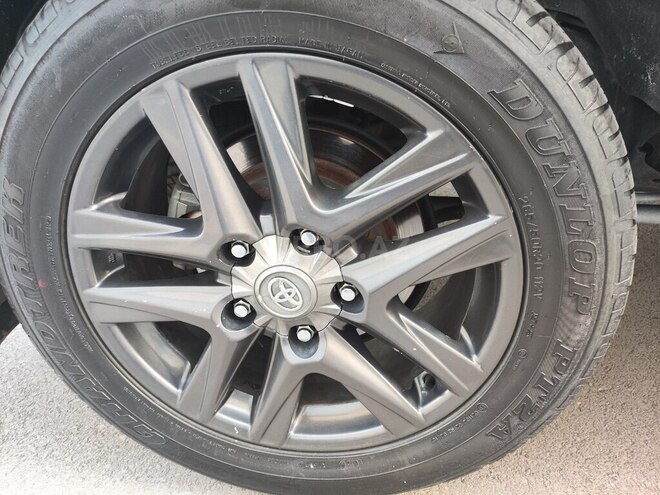Toyota Land Cruiser-20