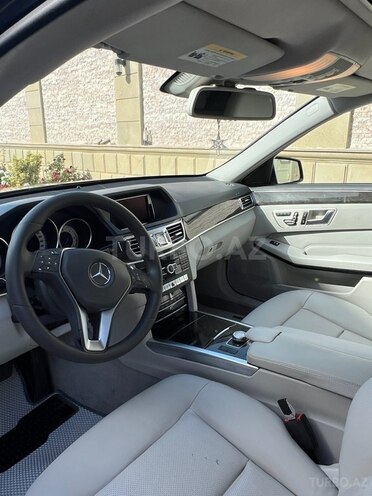 Mercedes E 250-9