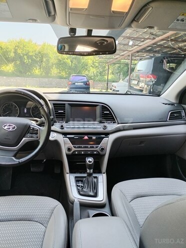 Hyundai Elantra 2016, 75,639 km - 2.0 l - Şəki