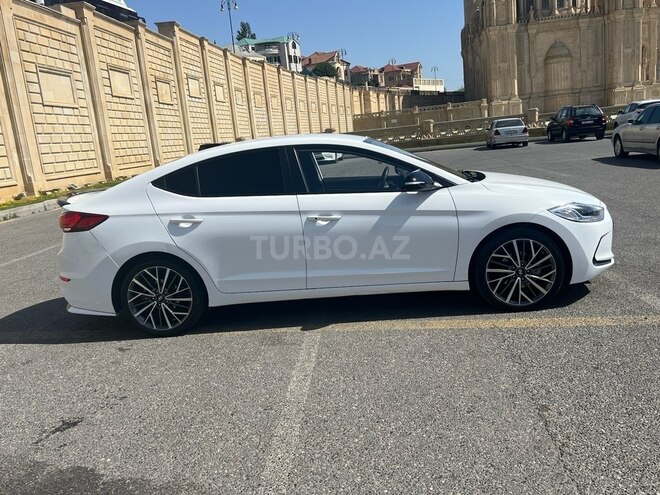 Hyundai Avante 2016, 265,000 km - 1.6 l - Bakı
