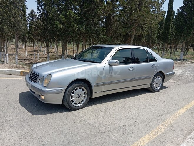 Mercedes E 220 d 2000, 640,000 km - 2.2 l - Bakı