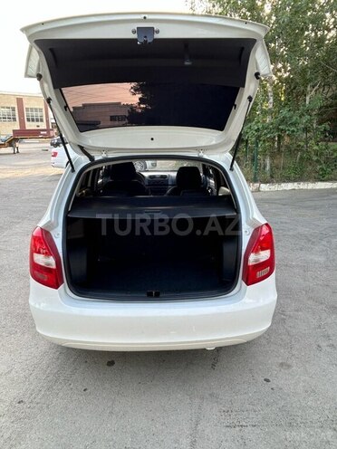 Skoda Fabia 2012, 289,000 km - 1.6 l - Bakı