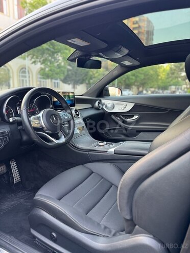 Mercedes C 300 2019, 70,000 km - 2.0 л - Bakı