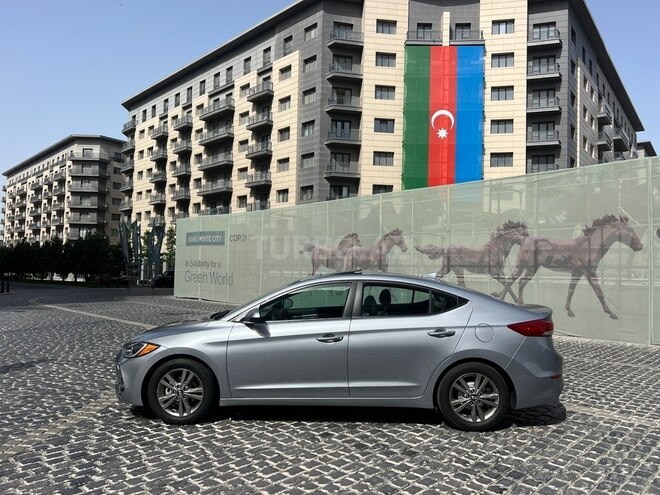 Hyundai Elantra 2016, 160,123 km - 2.0 l - Bakı