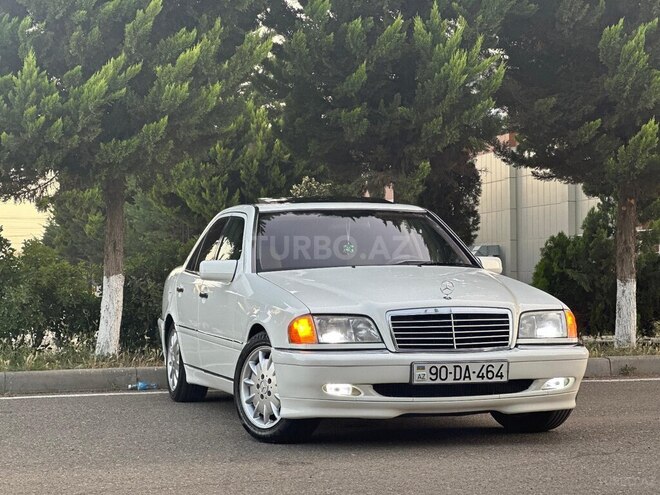 Mercedes C 230 2000, 487,631 km - 2.3 l - Saatlı