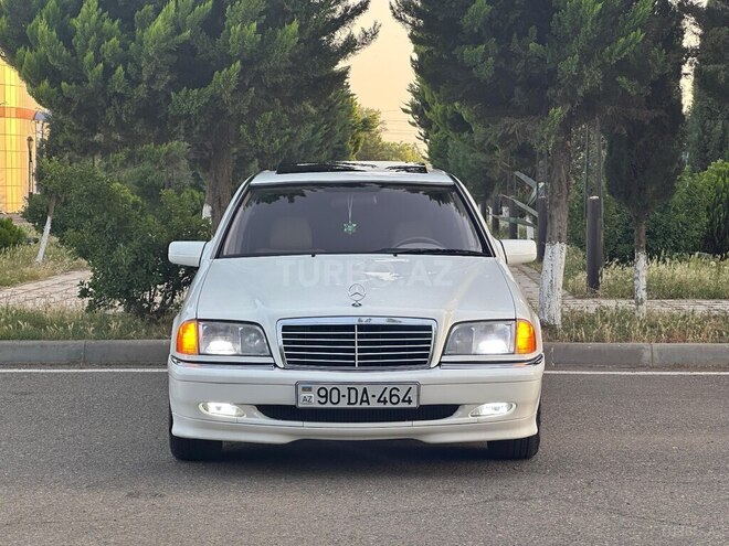 Mercedes C 230 2000, 487,631 km - 2.3 l - Saatlı