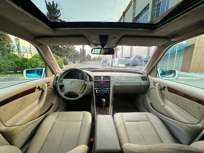 Mercedes C 230 2000, 487,631 km - 2.3 l - Saatlı