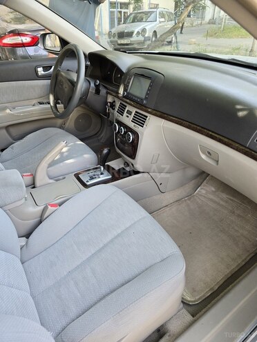 Hyundai Sonata-8