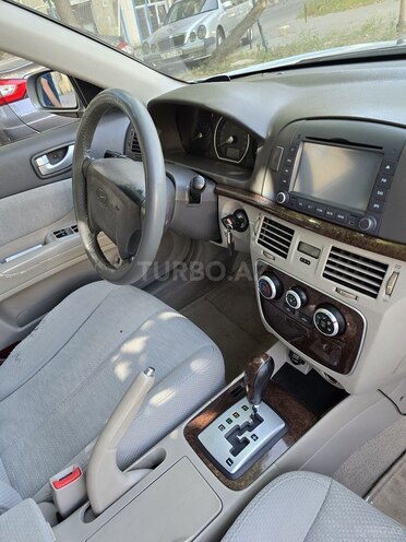 Hyundai Sonata-15