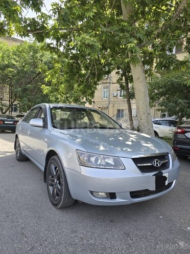 Hyundai Sonata-2