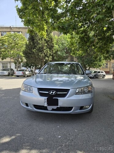 Hyundai Sonata-1