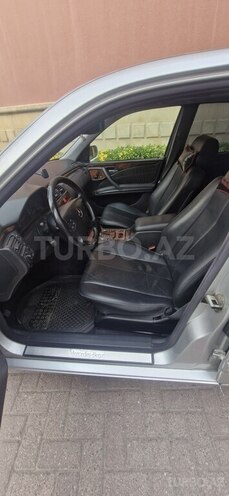 Mercedes E 240 2000, 290,000 km - 2.4 l - Göyçay