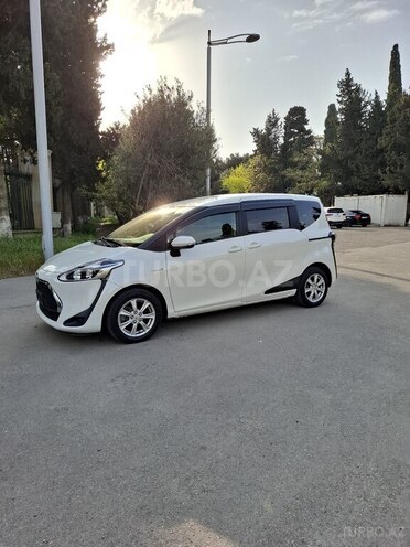 Toyota Sienta 2019, 145,000 km - 1.5 l - Bakı