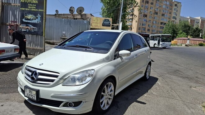 Mercedes B 170 2007, 109,000 km - 1.7 l - Bakı