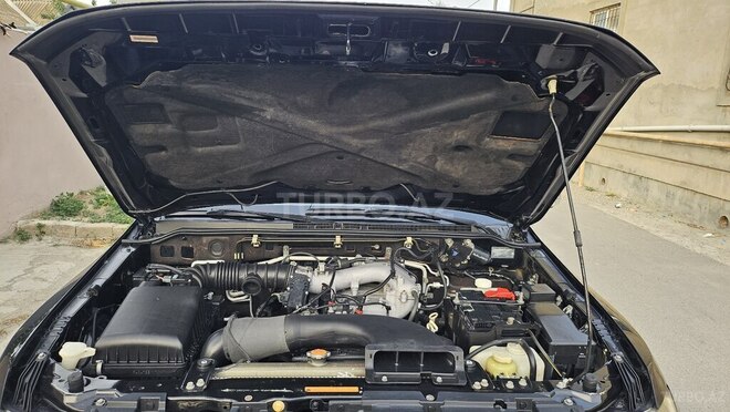Mitsubishi Pajero 2008, 200,000 km - 3.0 l - Bakı