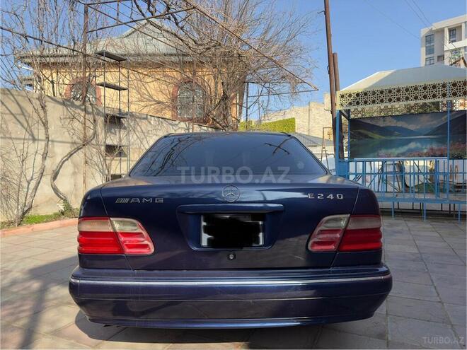 Mercedes E 240 2000, 290,000 km - 2.4 l - Bakı