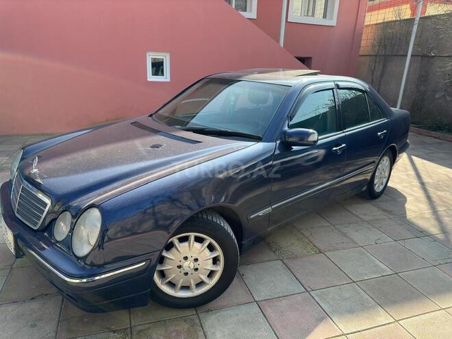 Mercedes E 240 2000, 290,000 km - 2.4 l - Bakı