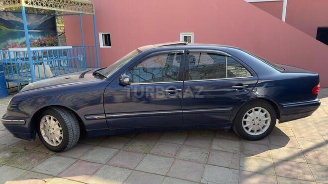 Mercedes E 240 2000, 290,000 km - 2.4 l - Bakı