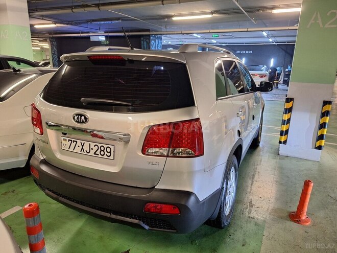Kia Sorento-4