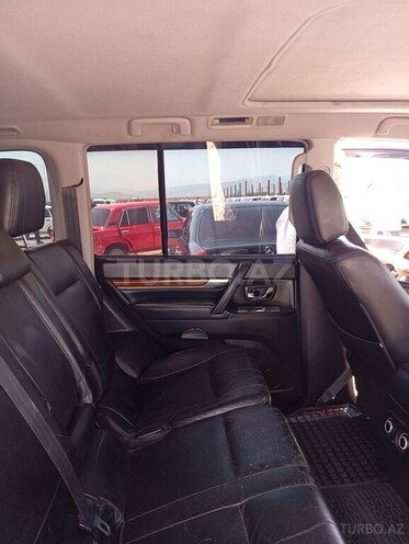 Mitsubishi Pajero 2008, 231,075 km - 3.0 л - Gəncə
