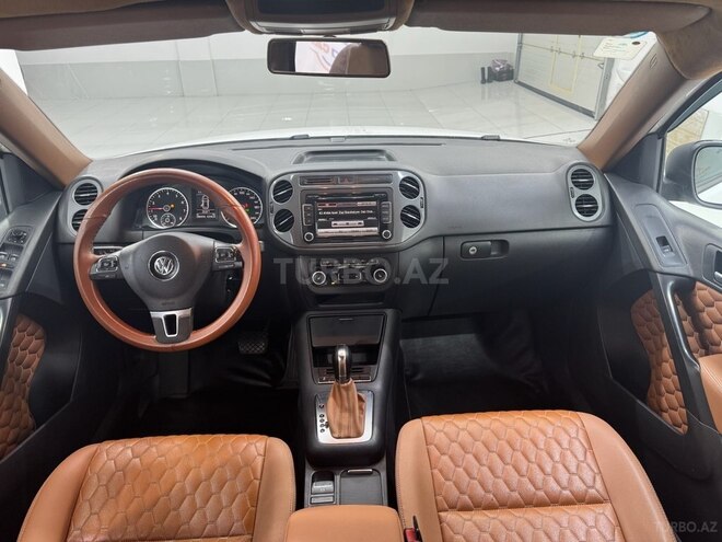 Volkswagen Tiguan-12
