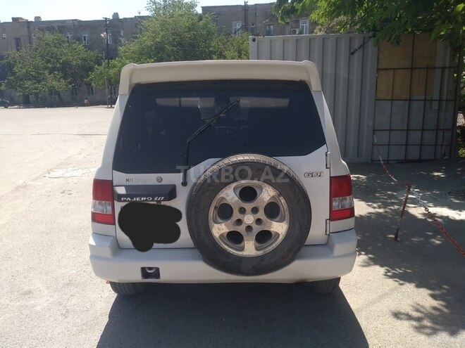 Mitsubishi Pajero io 1999, 345,000 km - 1.8 l - Bakı