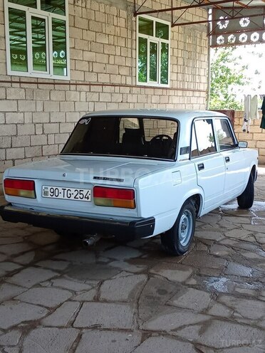 LADA (VAZ) 2107 2006, 75,000 km - 1.6 l - Salyan